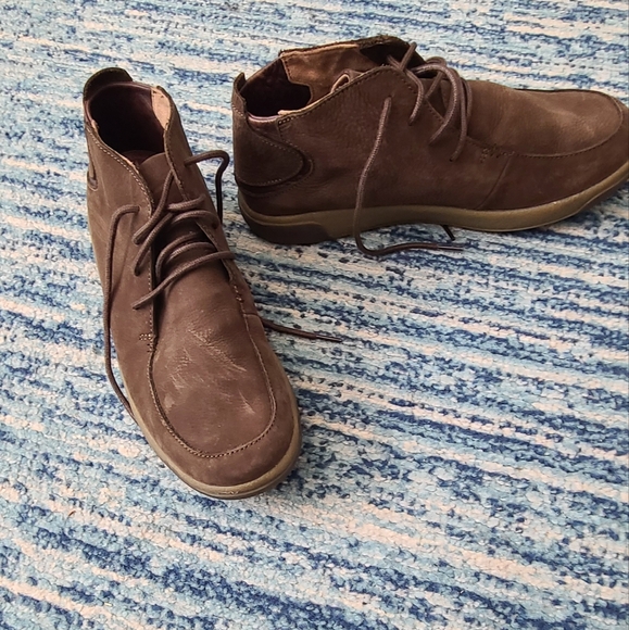 OluKai Brown Chukka Boots with Moccasin Toe and Suede Finish-Very Good Condition - Picture 3 of 5